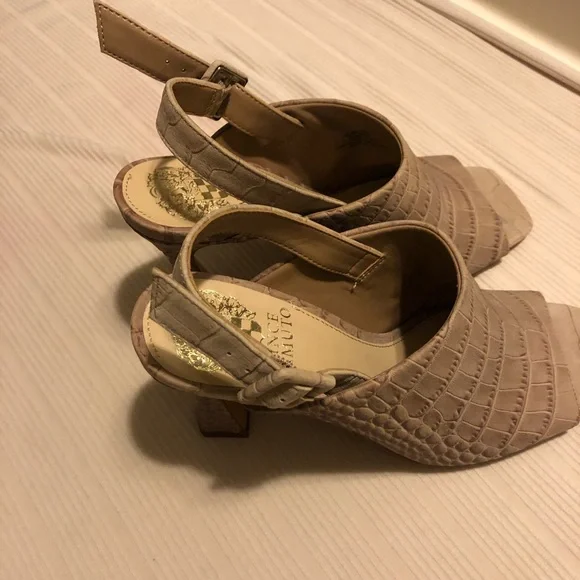 Cream Snakeskin Velvet Vince Camuto Heels - Picture 5 of 7